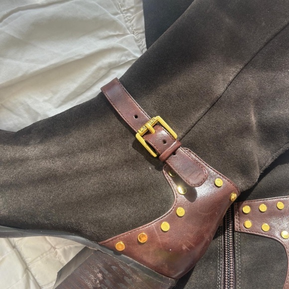 SOLD - Picture 2 of 6